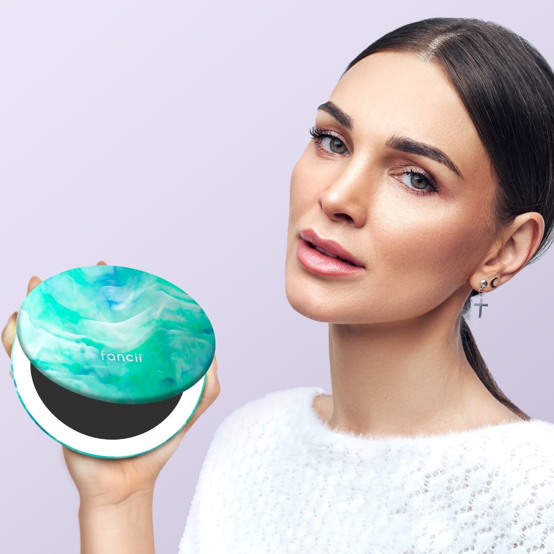 Taylor LED Compact Mirror